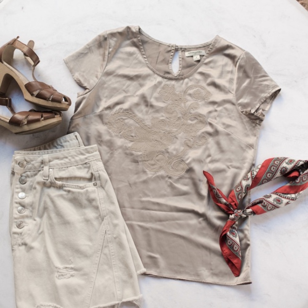 Gray Banana Republic Silky Top - Size S